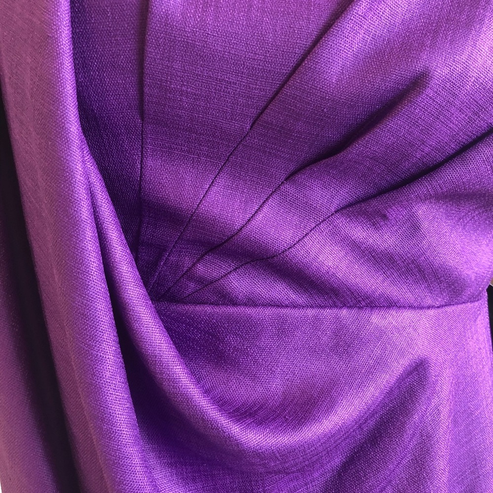 Dress - Picture 6 of 8